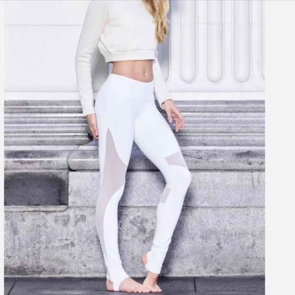 ALO Yoga White Coast Mesh legging full length size small
